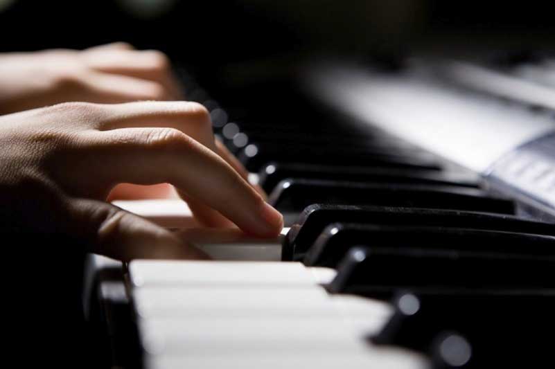 Piano Çalmak Kolay Mı? Nasıl Çalınır?